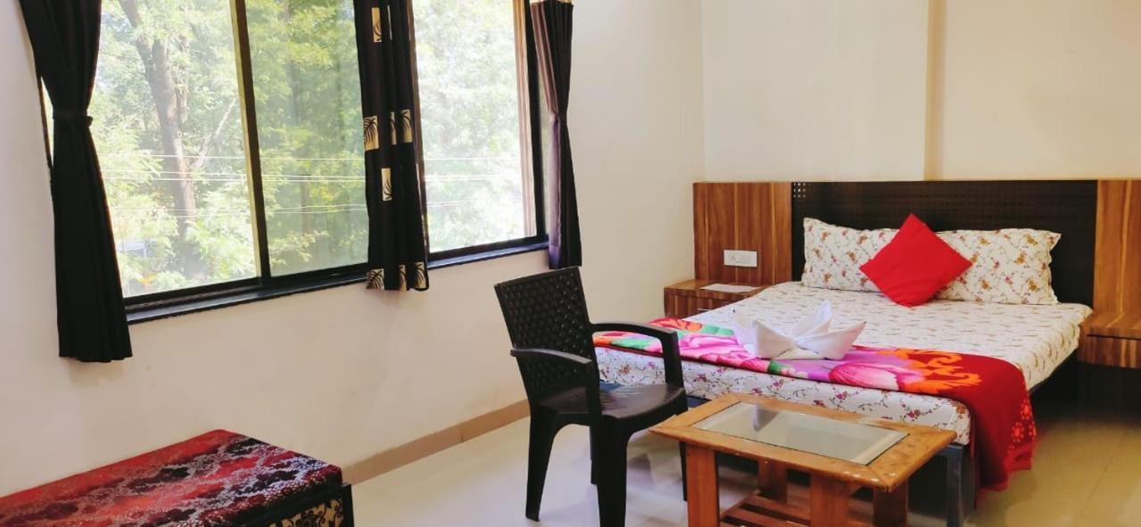The Paramount Hotel, Panchgani Mahabaleshwar Kültér fotó